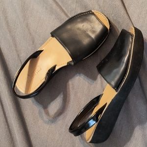 Kenneth Cole Reaction Black Slingback Wedge Sandals
